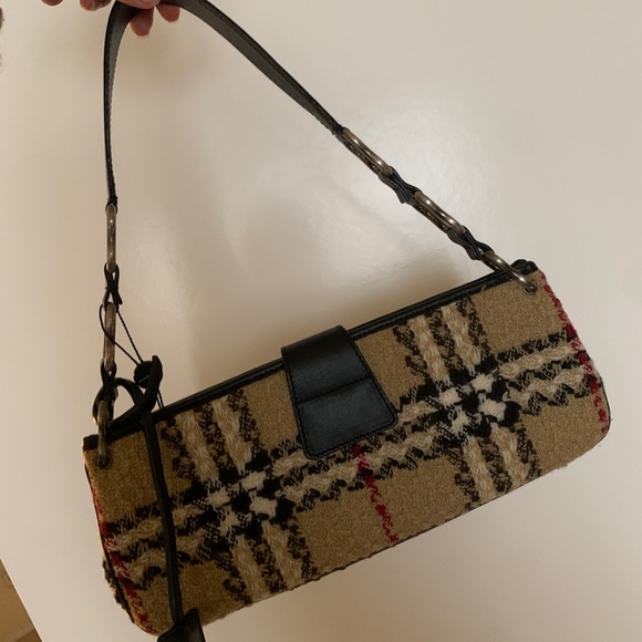 Burberry Wool Nova Check 'Mastaire' Small Shoulder Bag - Picture 3 of 14